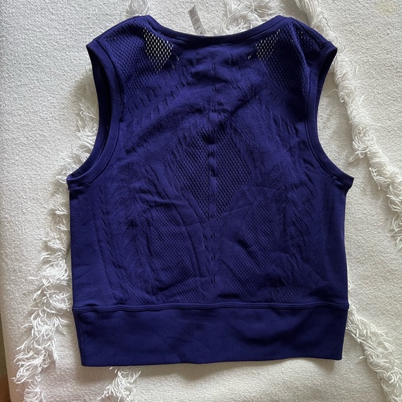 Athleta Top - Picture 3 of 3